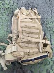 画像2: 米軍実物 S.O.Tech Medical Trauma Backpack - MPMD Coyote Brown   (2)