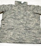 画像2: 米軍実物 USAF　米空軍　ABU　GORE-TEX　パーカー　XL-REGULAR (2)