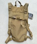 画像2: 米軍放出品 キャメルバック ハイドレーションバッグ（サーモバック)100OZ(3リットル) (2)