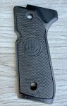 画像2: 米軍実物 Beretta M9 Pistol Grip Panel (2)