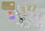 画像2: 米軍実物 FIRST AID KIT BOX　GENERAL PURPOSE ファーストエイドボックス   (2)