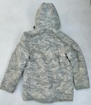 画像2: 米軍実物　DAKOTA OUTERWEAR N3B PARKA ABU 防寒着 (2)