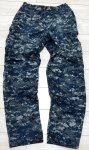 画像1: 米海軍実物　US NAVY,　迷彩パンツ 　MEDIUM-LONG (1)