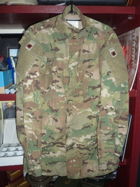 米軍放出品　新型　IHWCU ジャケット　夏用OCP　マルチカム　XSサイズ